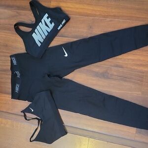 CLOSET CLEAN OUT SALE!! NIKE women's set of 3 size small